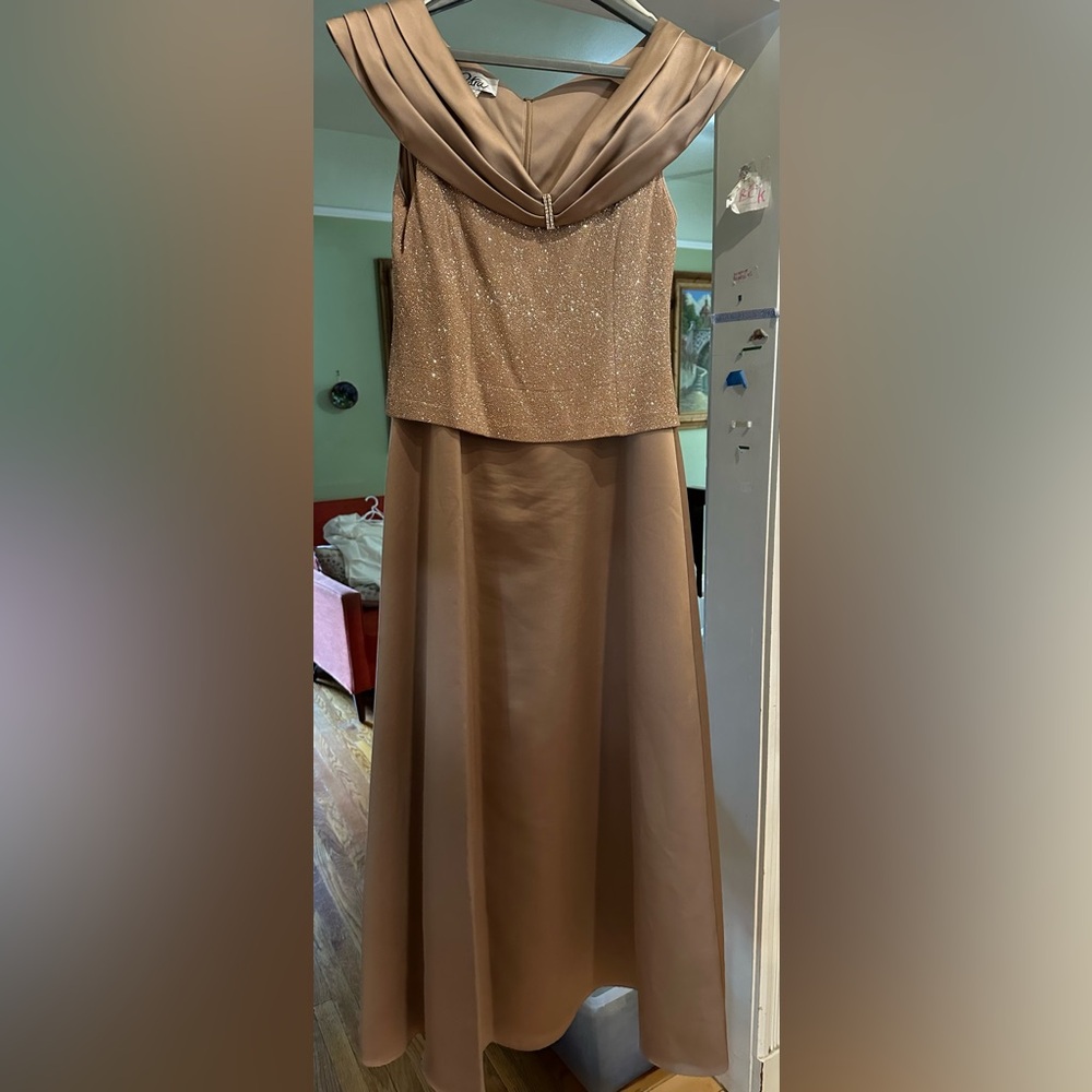 Elegant Tan Evening Gown